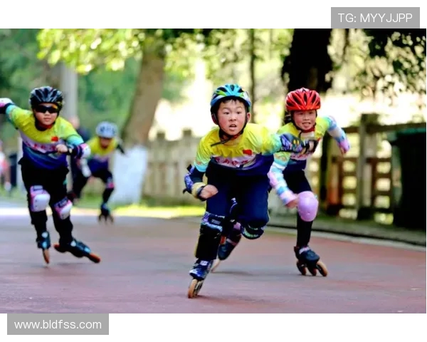 成都滑板队在世界滑板锦标赛中的精彩节奏表现与未来展望分析
