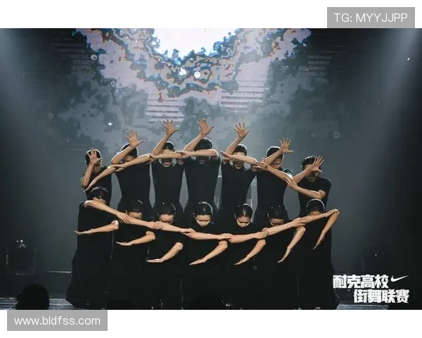 成都街舞队与广州街舞队赛后复盘团队协作的精彩瞬间与经验分享 成都街舞队与广州街舞队赛后复盘团队协作的精彩瞬间与经验分享