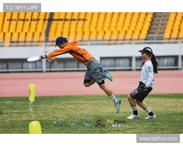 深圳飞盘队在极限运动会中的意识表现分析与点评
