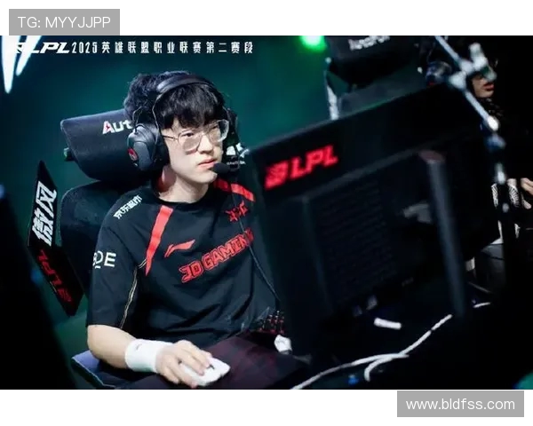 JDG鏖战AL巅峰对决重燃LPL赛场激情见证王者崛起时刻