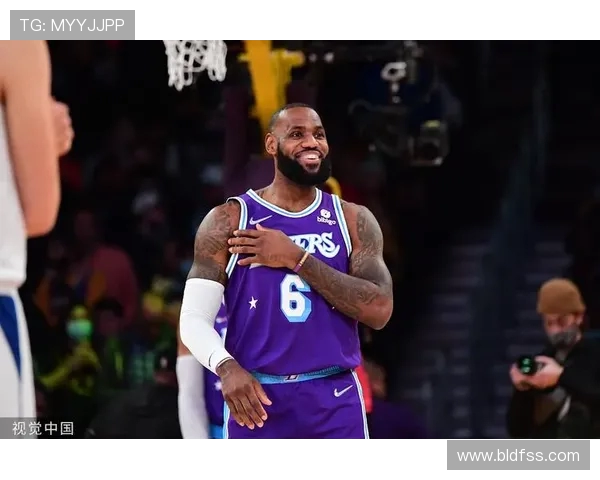 快船强势迎战湖人巅峰对决掀起洛杉矶篮球荣誉之战
