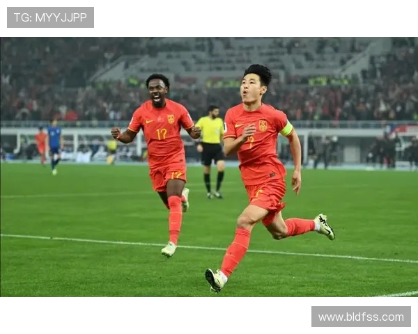 武磊突破自我再创辉煌 打破困境迎接新高峰的奋斗历程 武磊突破自我再创辉煌 打破困境迎接新高峰的奋斗历程