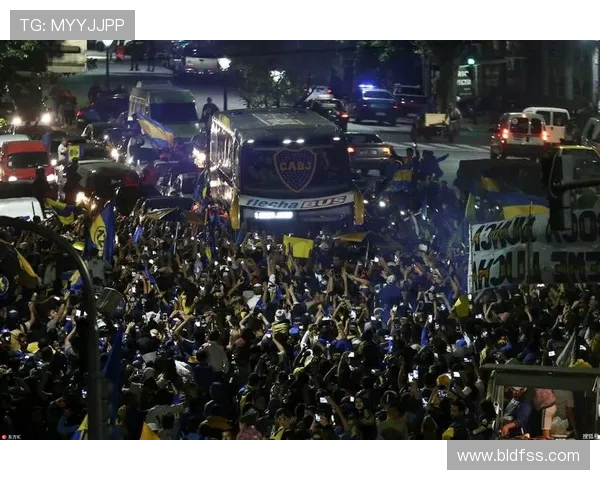 圣胡安圣马迎战博卡青年激情对决引发球迷热潮