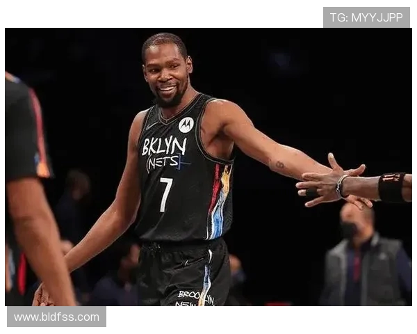 国际米兰与热那亚激战正酣比分揭晓引发球迷热议 国际米兰与热那亚激战正酣比分揭晓引发球迷热议