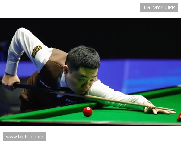 宾汉姆与斯莱瑟的巅峰对决谁将赢得这场精彩的斯诺克较量 宾汉姆与斯莱瑟的巅峰对决谁将赢得这场精彩的斯诺克较量